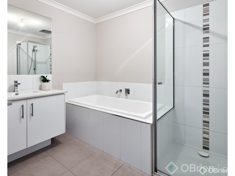 3a Boronia Street, Drouin VIC 3818