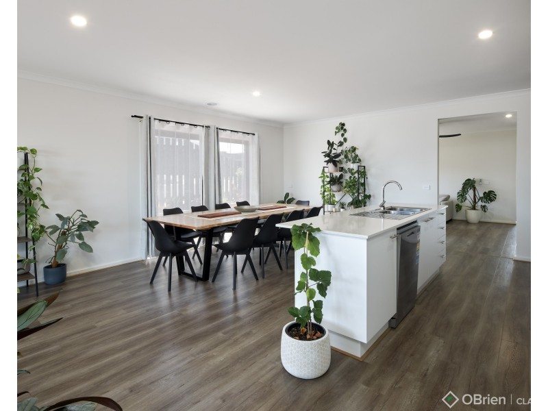 25 Tassell Drive, Warragul VIC 3820