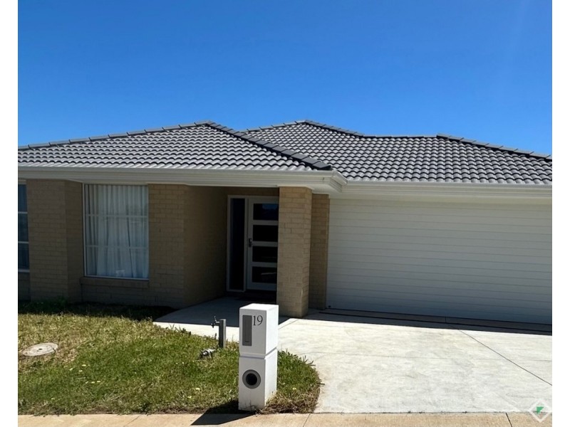 19 Tassell Drive, Warragul VIC 3820