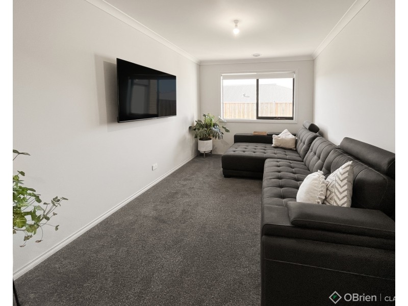 5 County Drive, Drouin VIC 3818