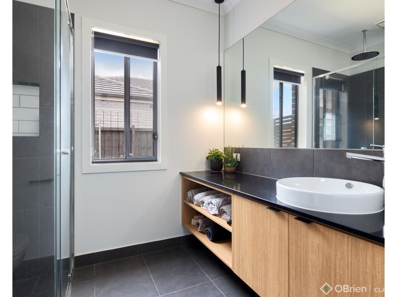 19 Cinnamon Street, Drouin VIC 3818