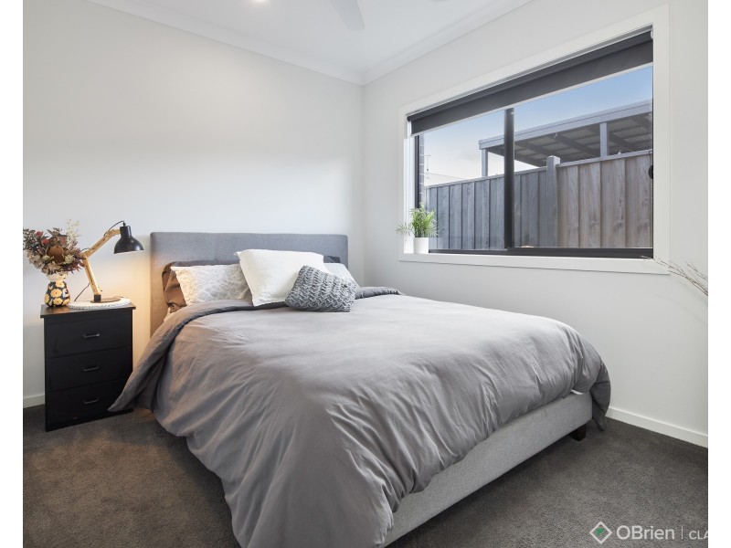 19 Cinnamon Street, Drouin VIC 3818