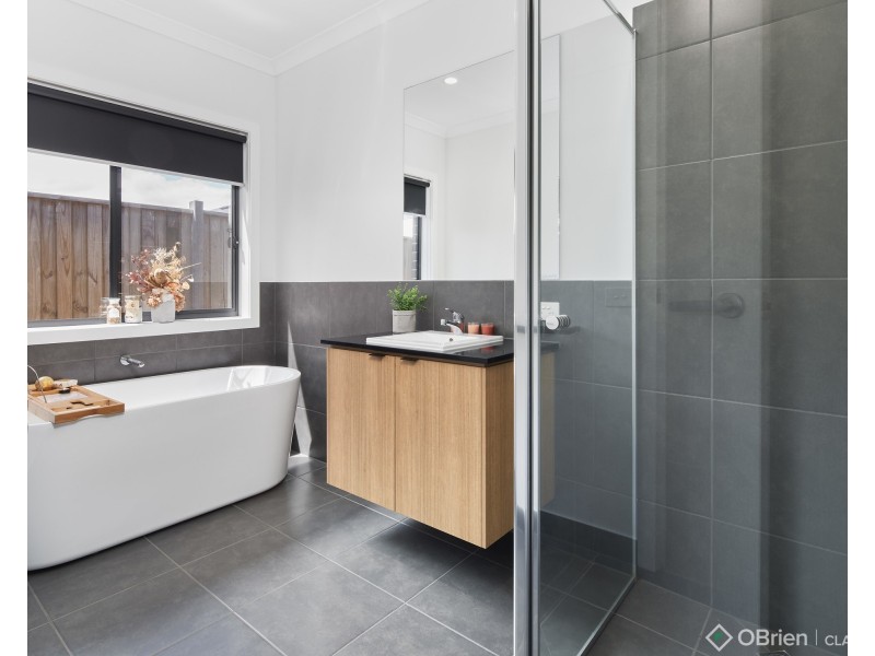 19 Cinnamon Street, Drouin VIC 3818