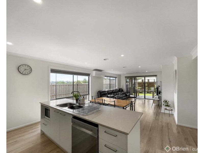 27 Lillypilly Street, Warragul VIC 3820