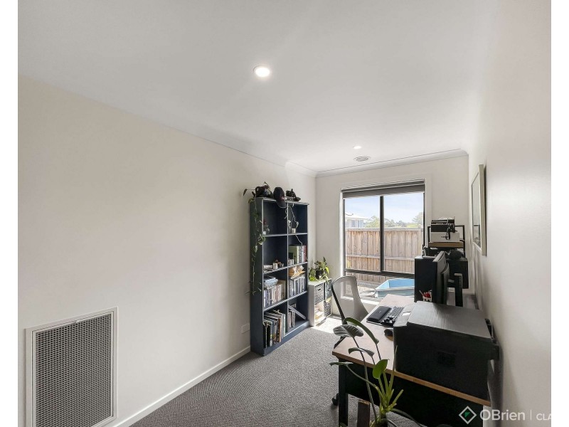 27 Lillypilly Street, Warragul VIC 3820