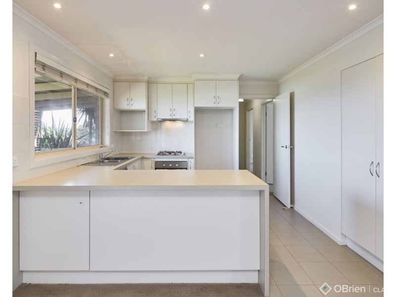 1/20-22 Lampard Road, Drouin VIC 3818