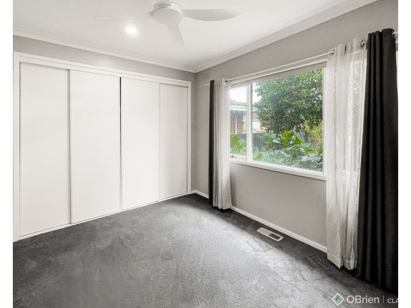 4 Castle Street, Moe VIC 3825