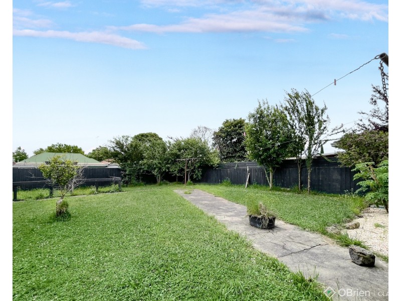 4 Castle Street, Moe VIC 3825
