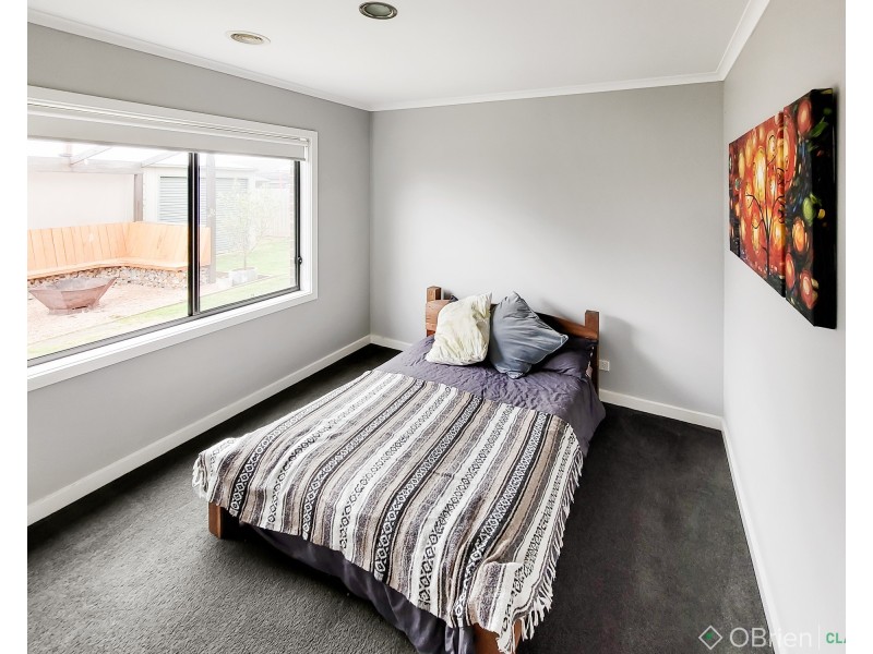 64 Vincent Boulevard, Trafalgar VIC 3824