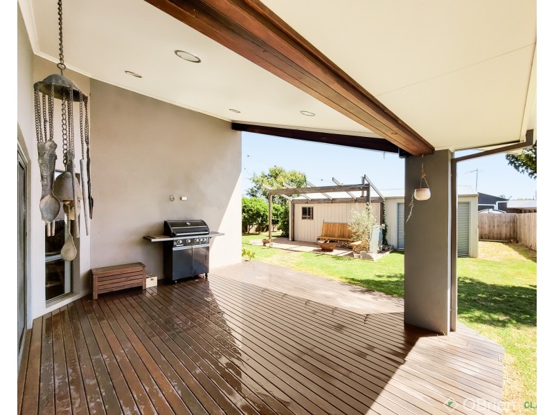 64 Vincent Boulevard, Trafalgar VIC 3824