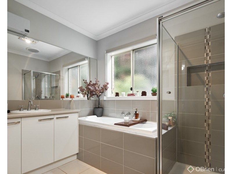 17 Skipton Street, Drouin VIC 3818