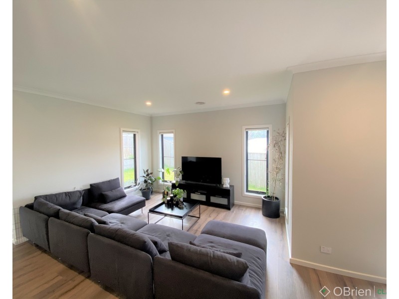 4 Hillgrove Close, Warragul VIC 3820