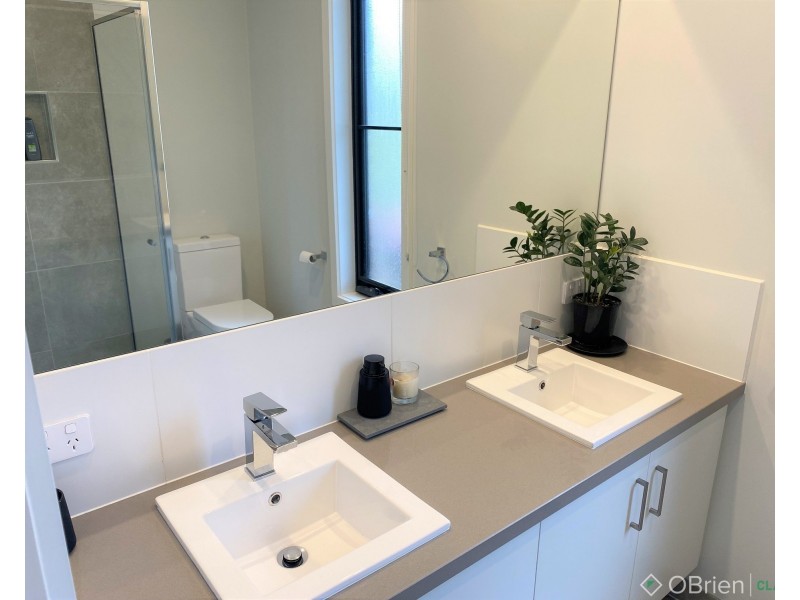 4 Hillgrove Close, Warragul VIC 3820