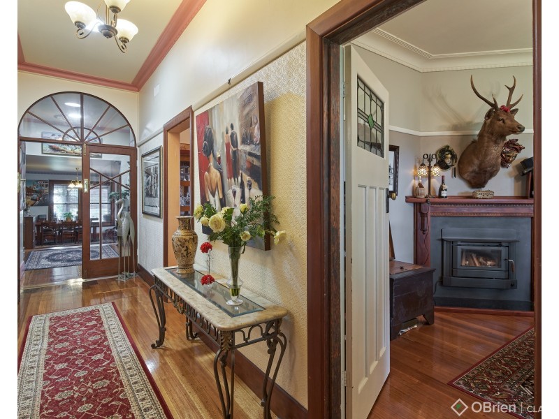 5 Main South Road, Drouin VIC 3818
