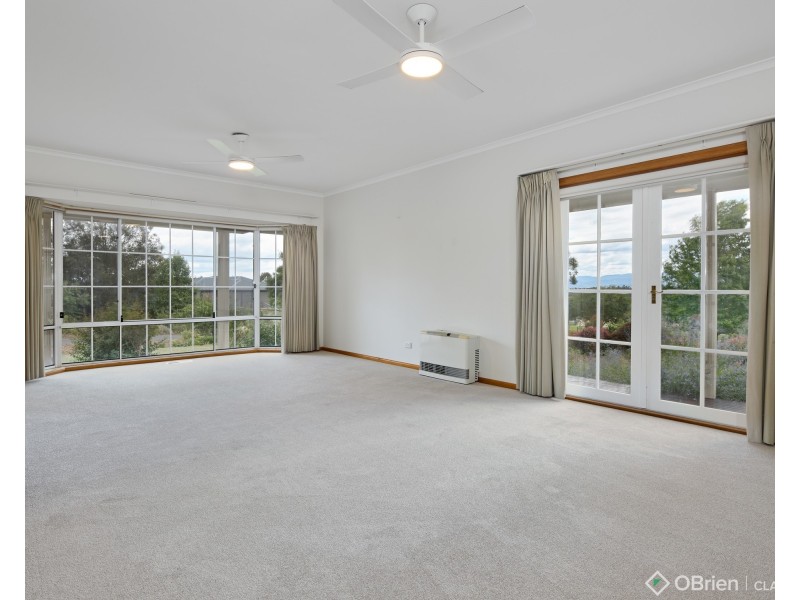 7 Massimo Court, Drouin VIC 3818