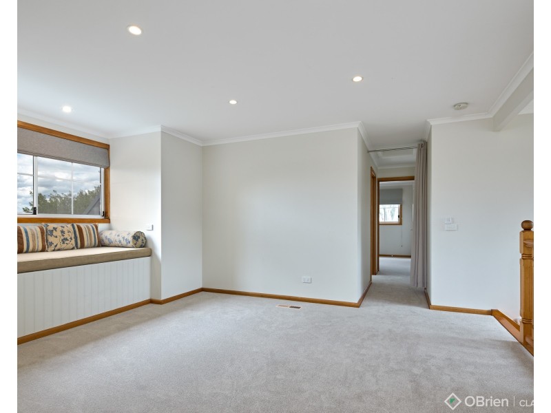 7 Massimo Court, Drouin VIC 3818