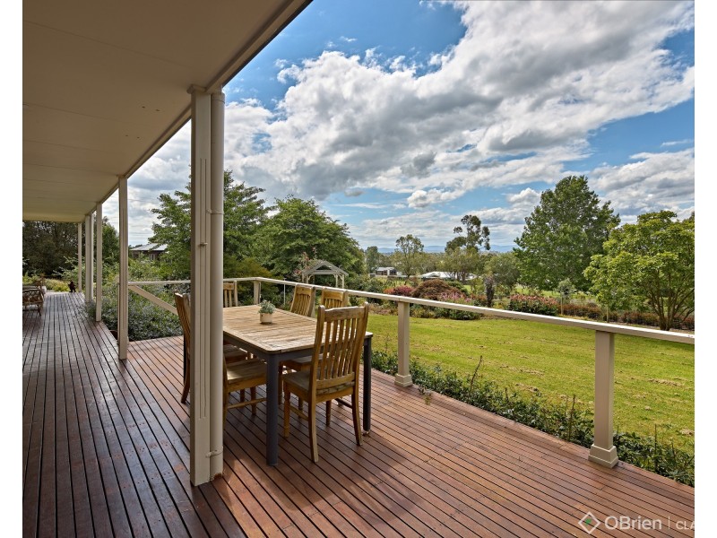 7 Massimo Court, Drouin VIC 3818