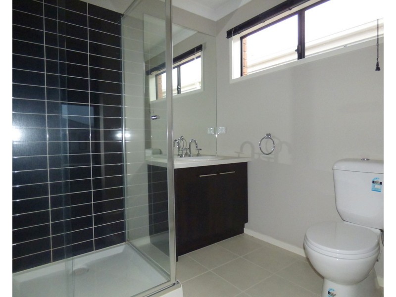 24 Skyline Drive, Warragul VIC 3820