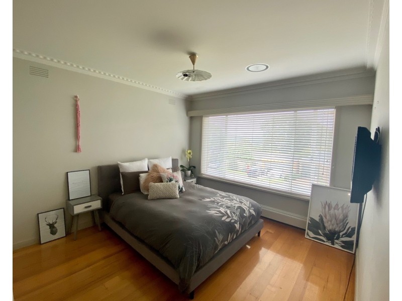 1/3 James Court, Warragul VIC 3820