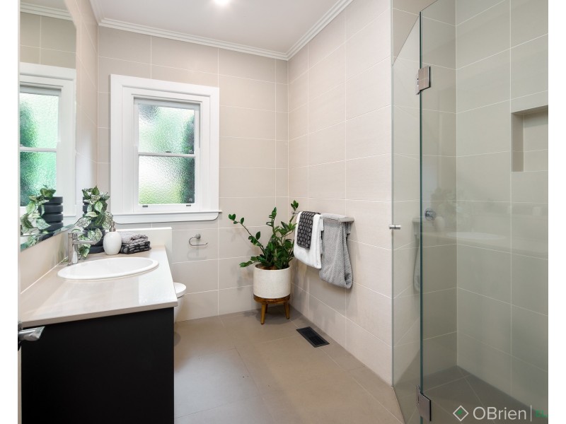 33 Alford Street, Warragul VIC 3820