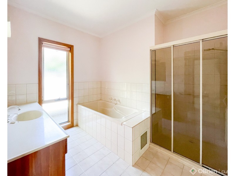 3/5 Princes Way, Drouin VIC 3818