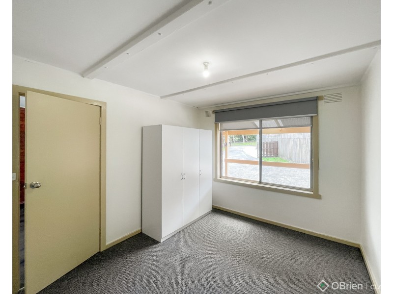 3/6 Railway Avenue, Drouin VIC 3818