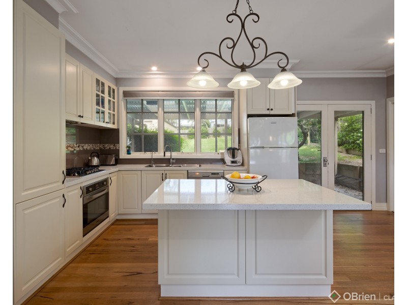 32 Wood Street, Drouin VIC 3818