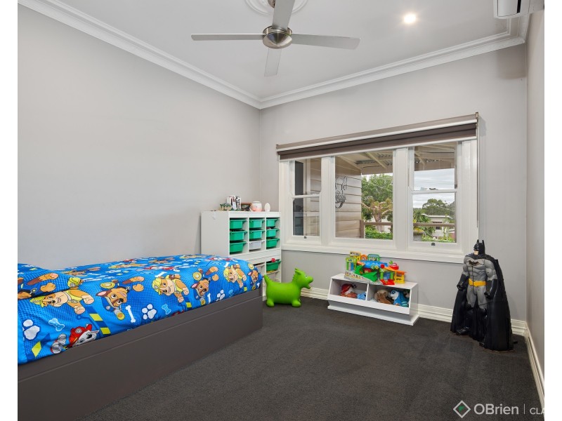 32 Wood Street, Drouin VIC 3818