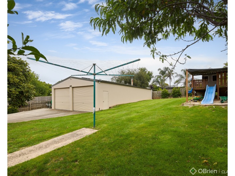 32 Wood Street, Drouin VIC 3818