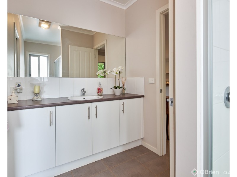 1/7 Hunter Crescent, Warragul VIC 3820