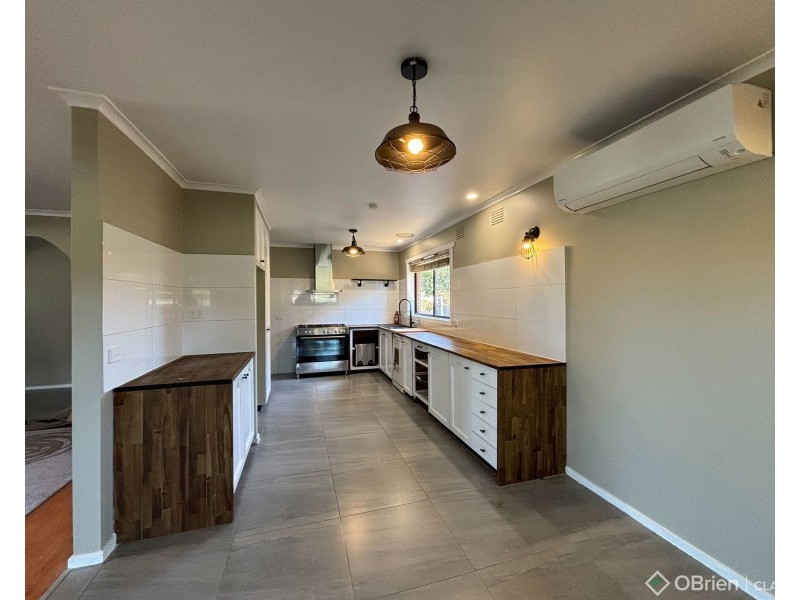 2 Need Court, Warragul VIC 3820