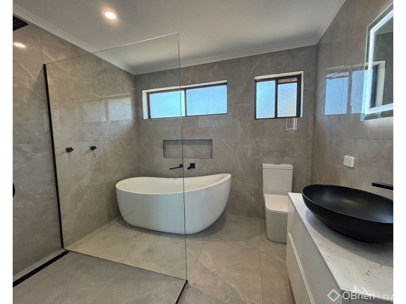 2 Need Court, Warragul VIC 3820