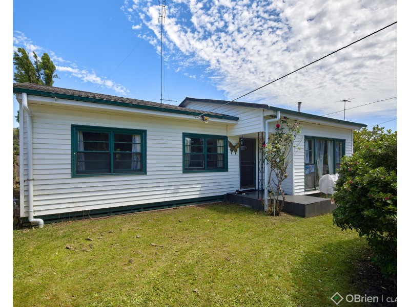 69 School Road, Trafalgar VIC 3824