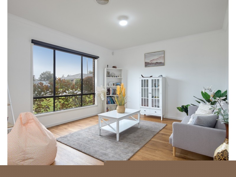 7 Charlwood Court, Drouin VIC 3818
