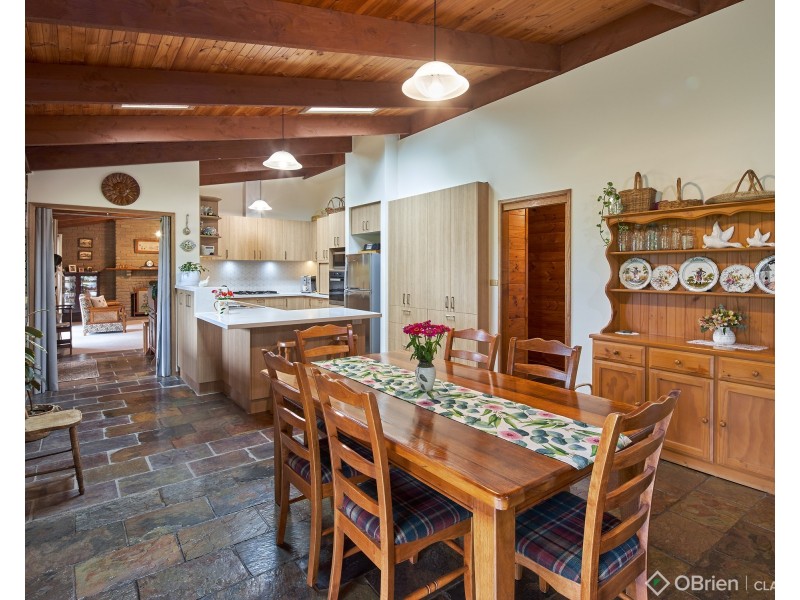 241 Higgs Road, Drouin VIC 3818