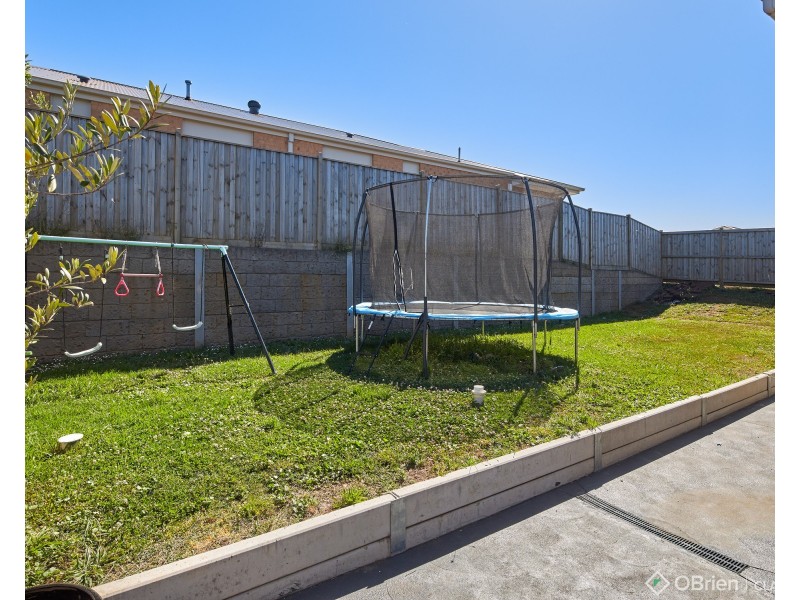 15 Tamar Avenue, Warragul VIC 3820