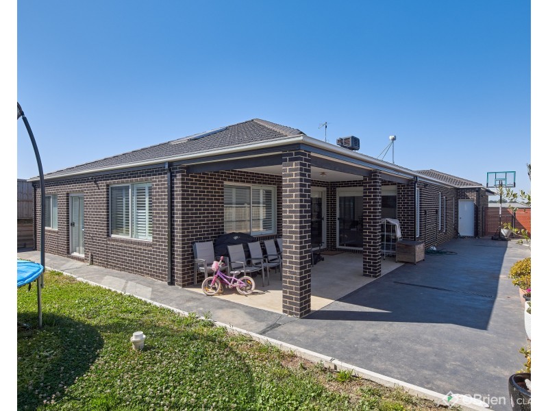15 Tamar Avenue, Warragul VIC 3820