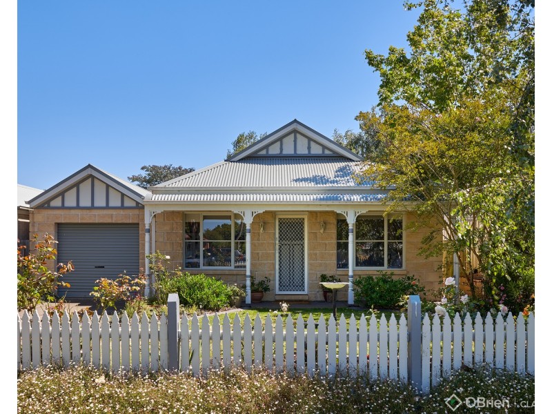 73 Main South Road, Drouin VIC 3818