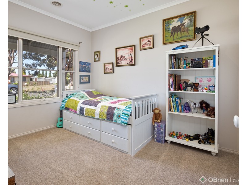 73 Main South Road, Drouin VIC 3818