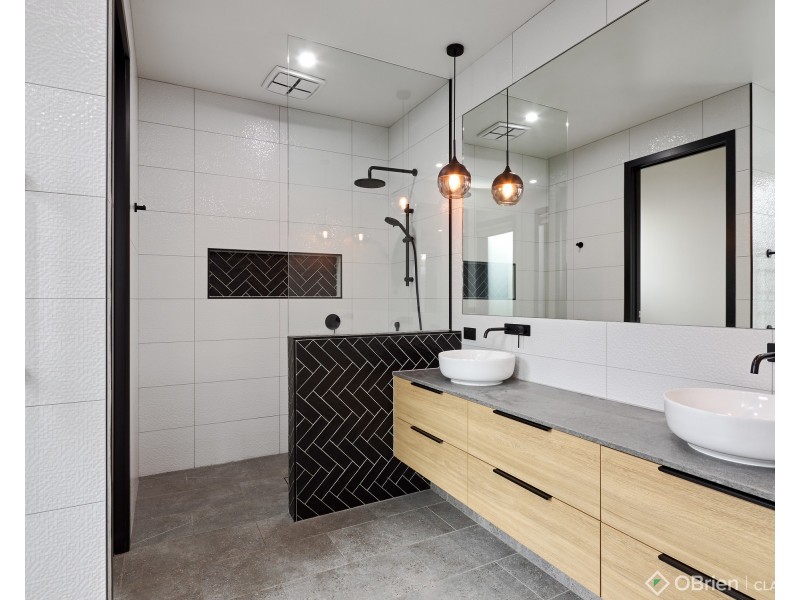 136 Twin Ranges Drive, Warragul VIC 3820