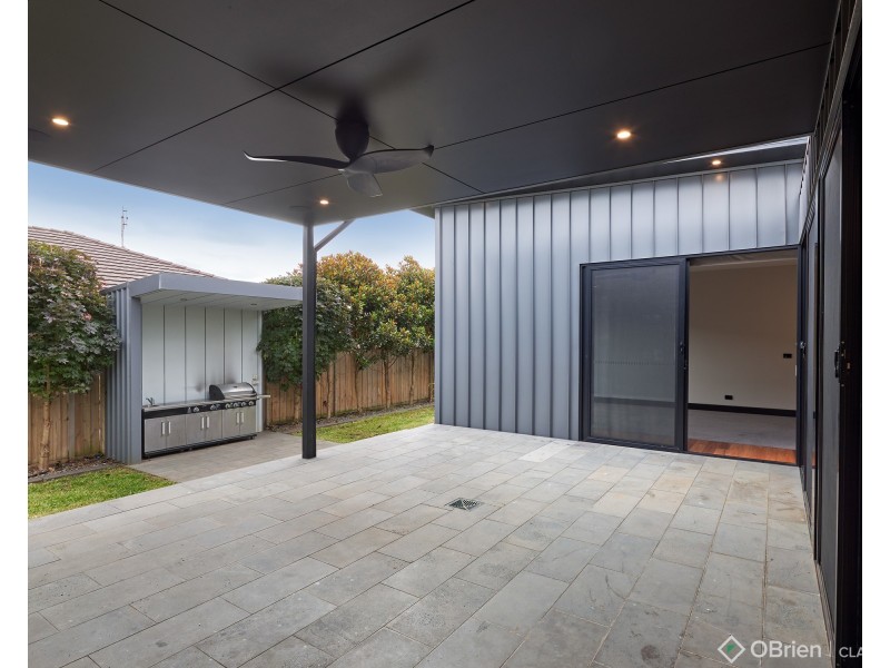 136 Twin Ranges Drive, Warragul VIC 3820