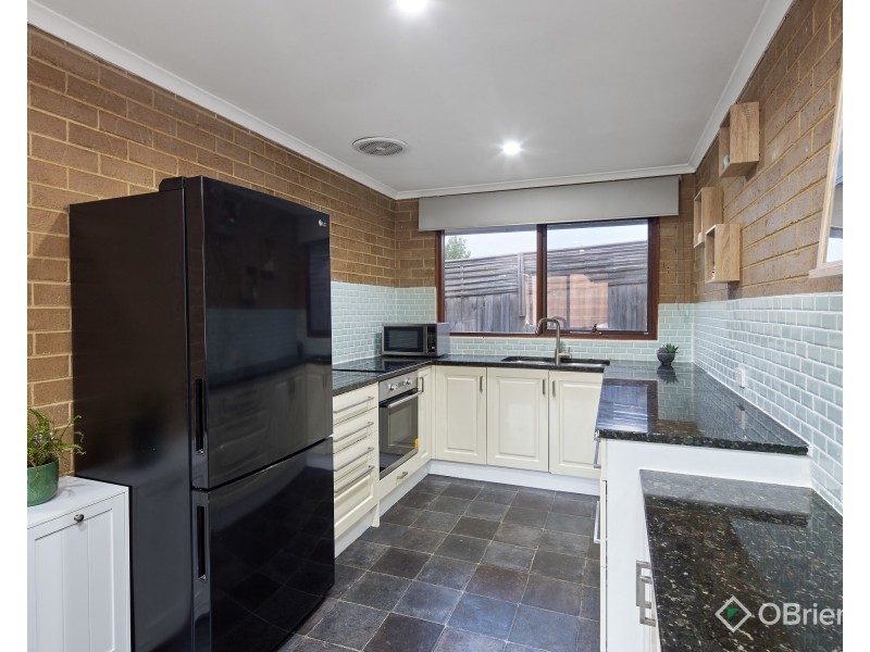 4/43-45 Buln Buln Road, Drouin VIC 3818
