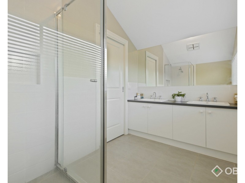7 Kristan Court, Drouin VIC 3818