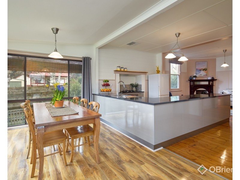 41 Brandy Creek Road, Warragul VIC 3820