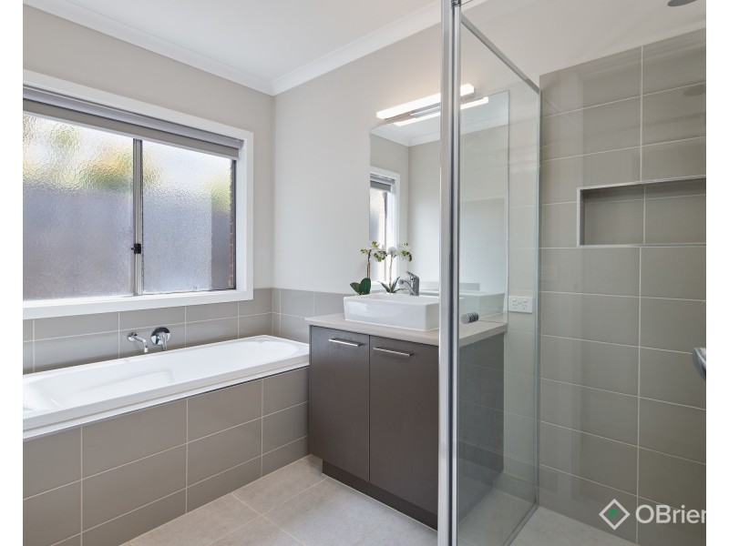 12 Maidenhair Drive, Warragul VIC 3820