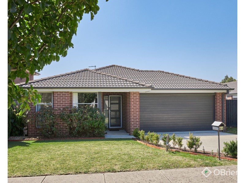 44 Summerhill Boulevard, Drouin VIC 3818