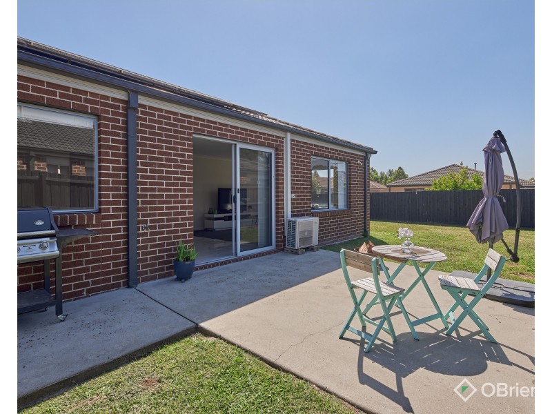 44 Summerhill Boulevard, Drouin VIC 3818