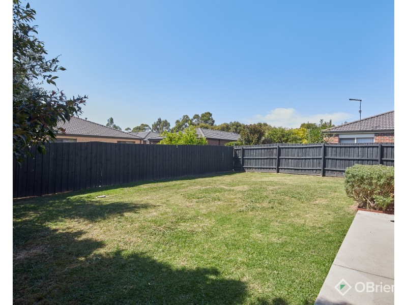 44 Summerhill Boulevard, Drouin VIC 3818