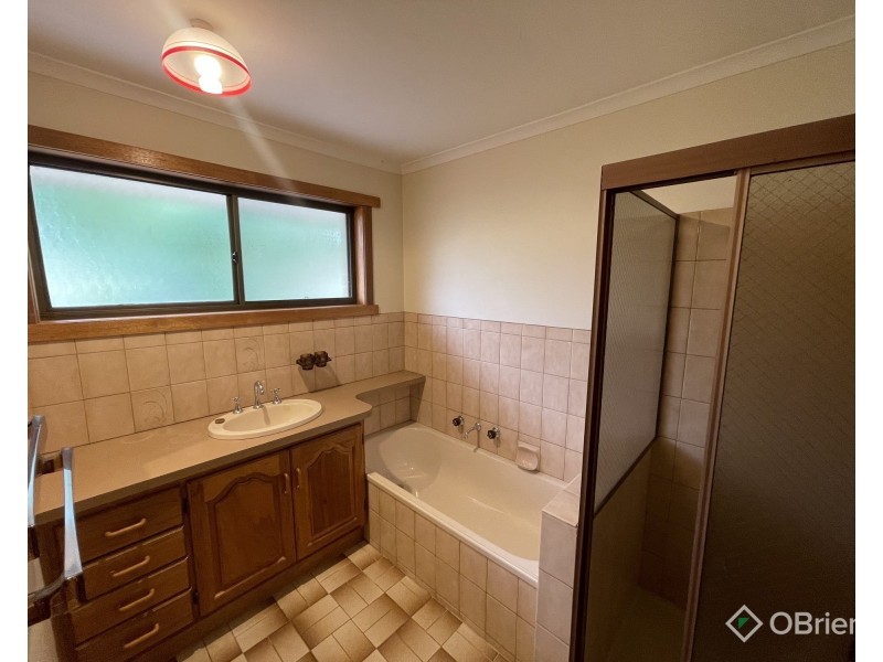 1 Viking Street, Drouin VIC 3818