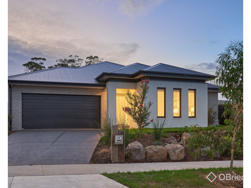 39 Kurrajong Road, Warragul VIC 3820